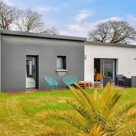 Holiday home - Maison Moderne Avec Jardin Ensoleille